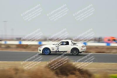 media/Jan-26-2025-CalClub SCCA (Sun) [[cfcea7df88]]/Group 1/Race/